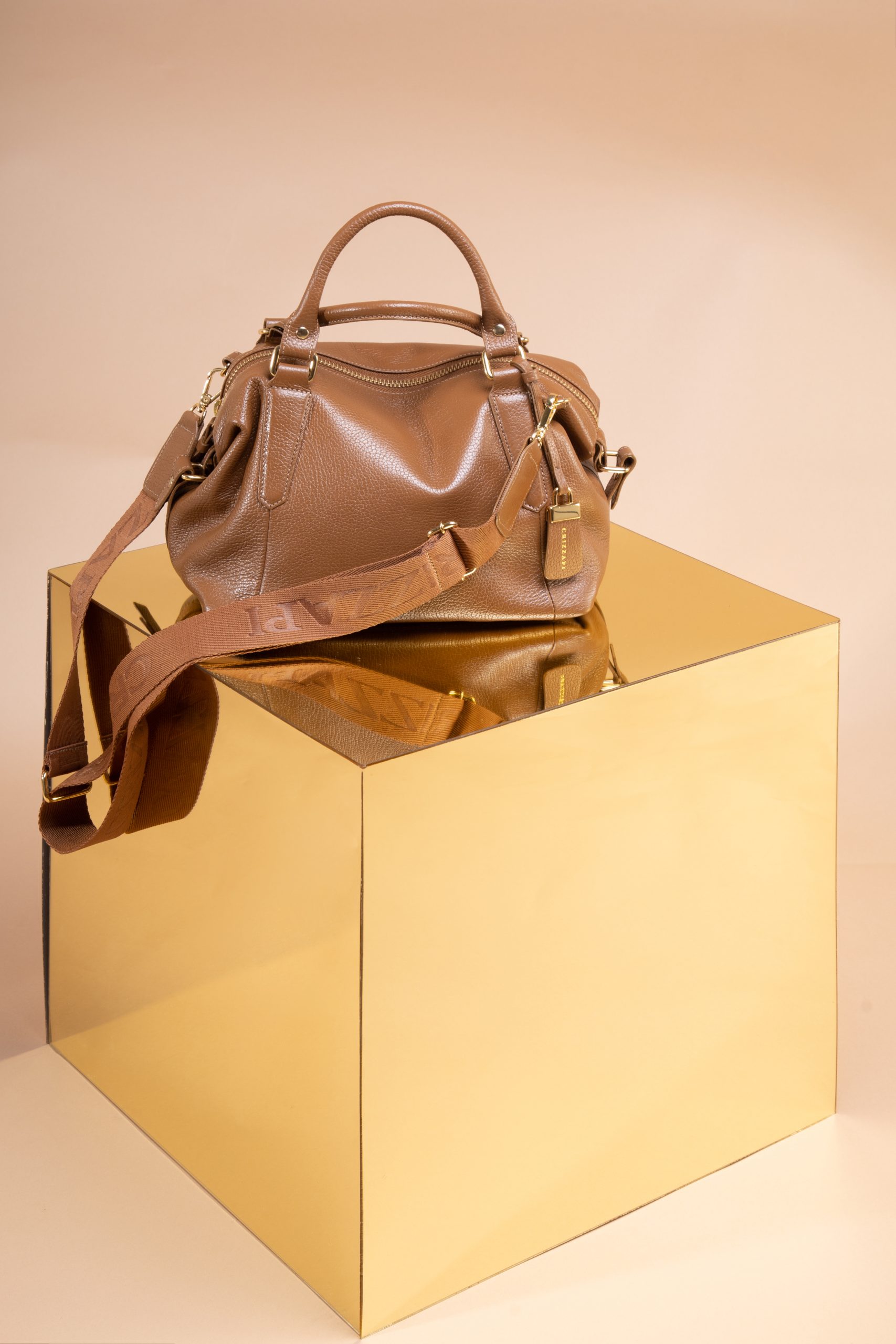 bolsa-tote-couro-caramelo-cr-1162-crizzapi