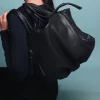 bolsa-de-couro-feminina-saco-alca-ombro-cr-11300-crizzapi-03