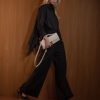 bolsa-pequena-tiracolo-clutch-off-white-crizzapi-cr-11382 (1)